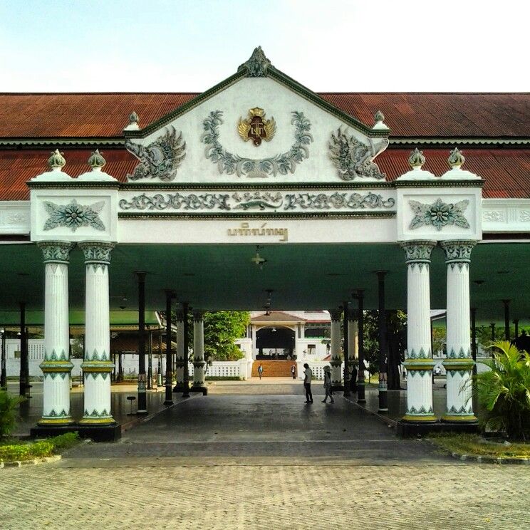 Rental Mobil Jogja Tanpa Lepas Kunci, Lebih Aman dan Terpercaya